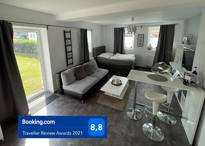 W1 - Kontaktloser 24H Check In, W-Lan, Netflix, Parkplatz, Kueche, Boxspring-Bett