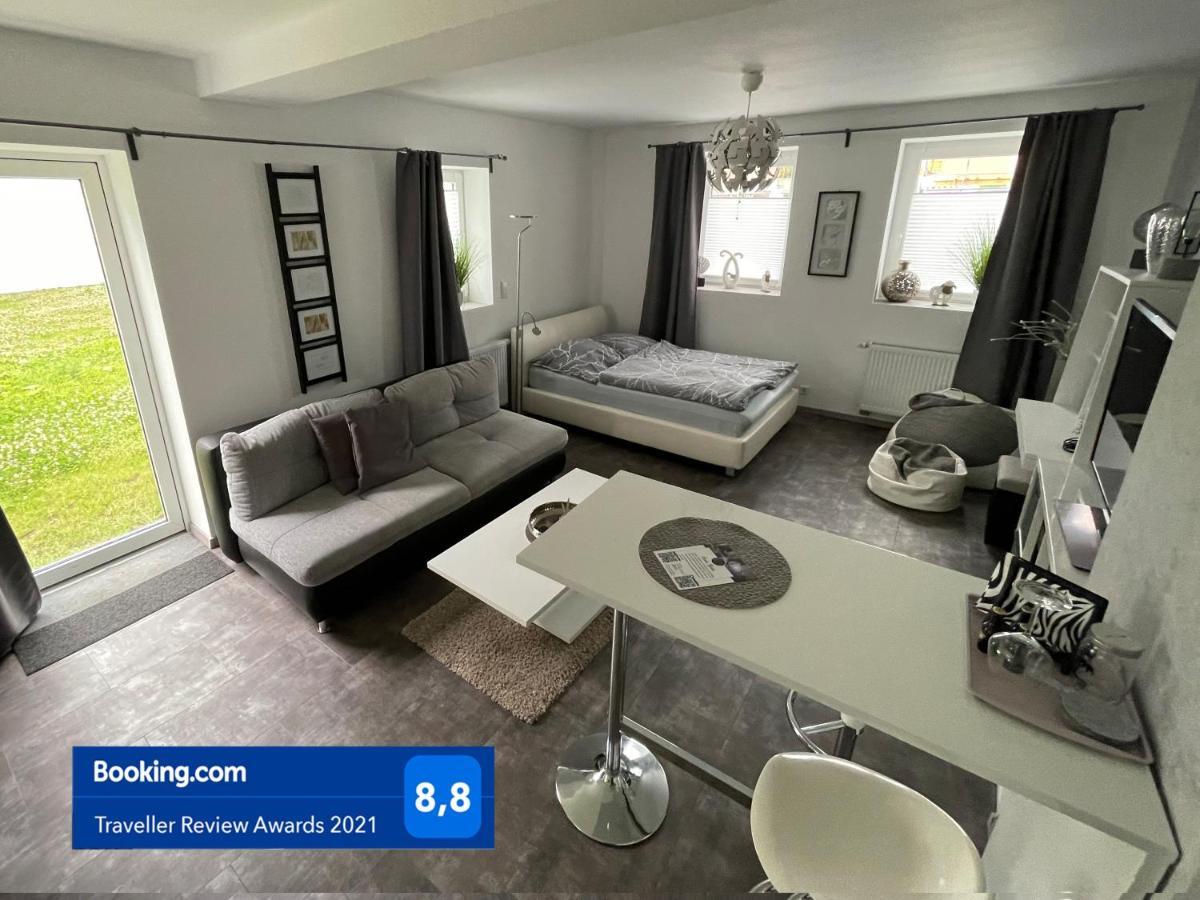 W1 - Kontaktloser 24h Check In, W-lan, Netflix, Parkplatz, Kueche, Boxspring-bett Apartment *